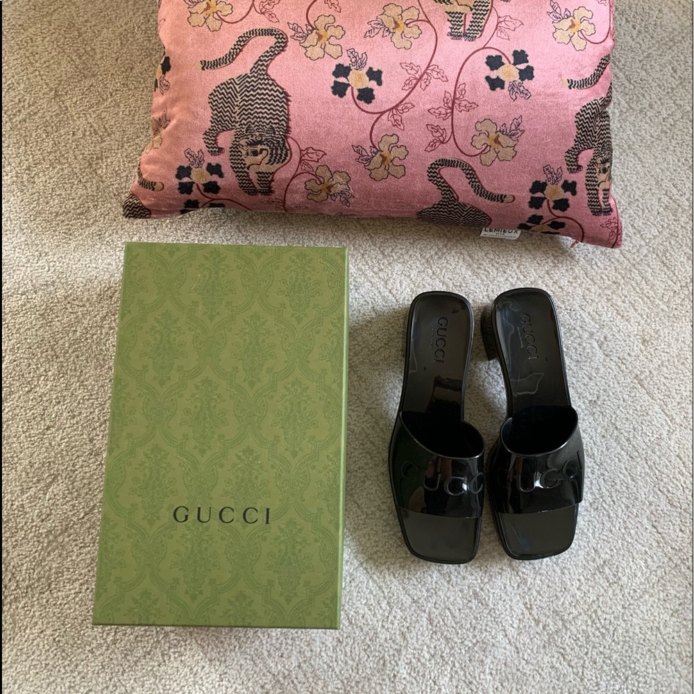 - Authentic Gucci Black Rubber Slides, size 38